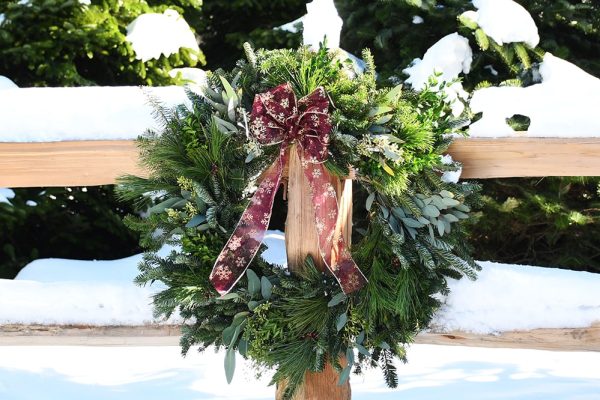 24″ Northberry Classic Christmas Wreaths